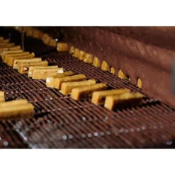 Almond Roca Buttercrunch Toffee Candy: 10-Ounce Tin 10 Almond Roca Buttercrunch Toffee Candy: 10-Ounce Tin -Candy Promotion Shop almond roca buttercrunch toffee candy 10 ounce tin candy warehouse 3