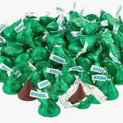 Hershey's Kisses Dark Green Foiled Milk Chocolate Candy: 400-Piece Bag -Candy Promotion Shop hershey s kisses dark green foiled milk chocolate candy 400 piece bag candy warehouse 4