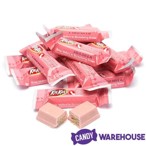 Kit Kat Miniatures Candy - Strawberry: 10-Ounce Bag 4 Kit Kat Miniatures Candy - Strawberry: 10-Ounce Bag - Image 2