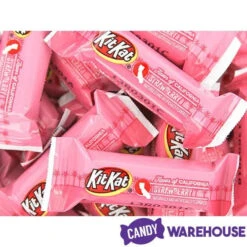 Kit Kat Miniatures Candy - Strawberry: 10-Ounce Bag 8 Kit Kat Miniatures Candy - Strawberry: 10-Ounce Bag -Candy Promotion Shop kit kat miniatures candy strawberry 10 ounce bag candy warehouse 3