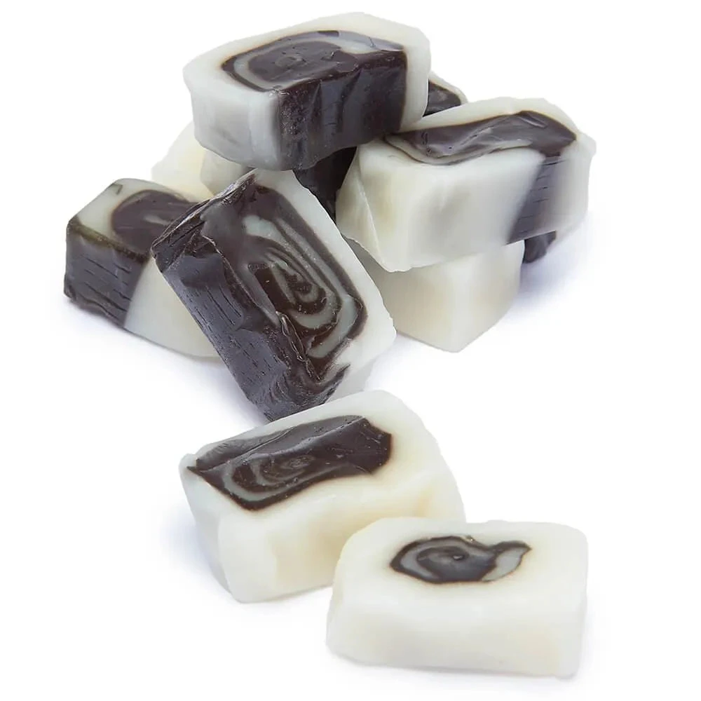 Licorice Mint Swirl Caramel Cubes: 2KG Bag 3 Licorice Mint Swirl Caramel Cubes: 2KG Bag